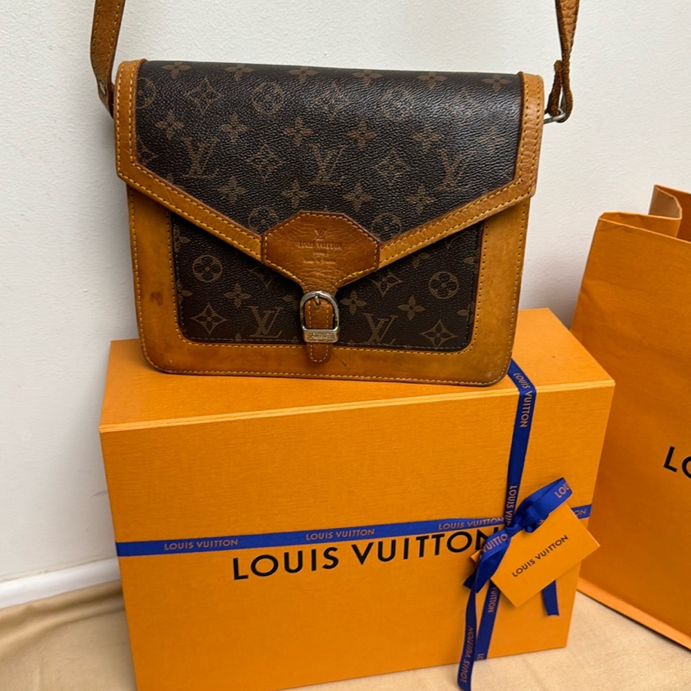 Rare vintage 1970s Sac Biface Flap bag Louis Vuitton France